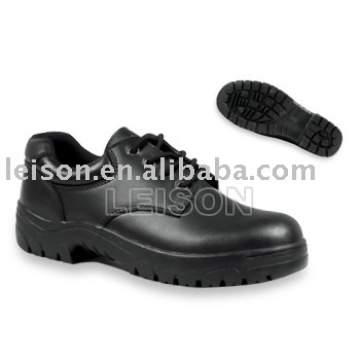 Chaussures militaires avec la norme ISO